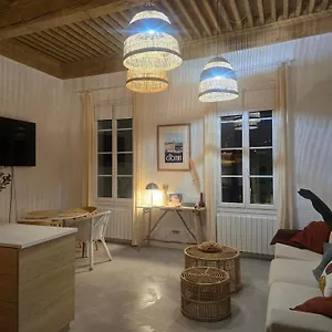  Appartement Avec Parking, 150m Du Vieux Port, 50 M2
